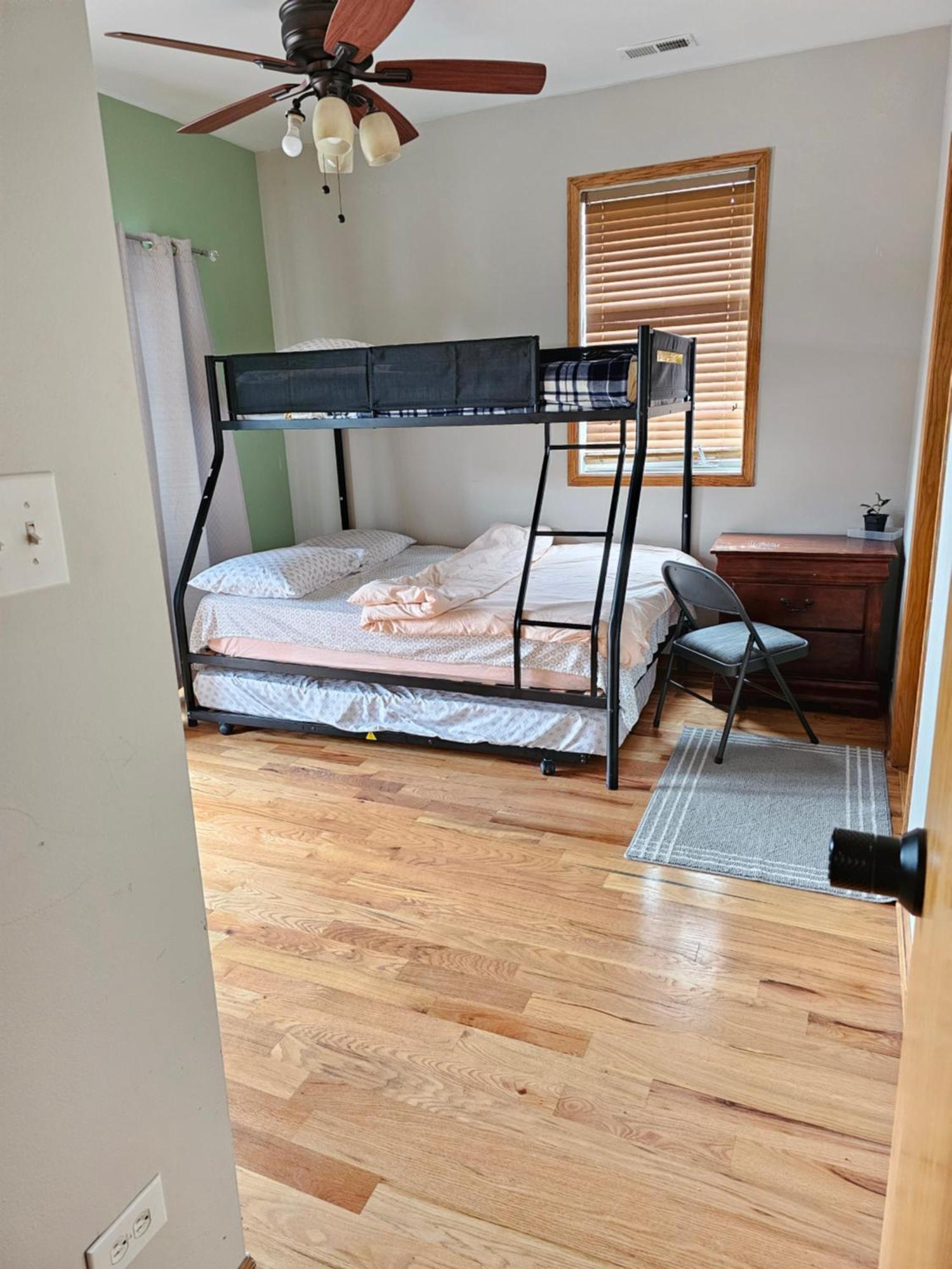 Homestay 5430 Happy Chicago